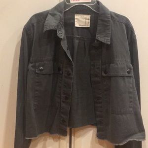 Women’s grey cropped jacket size small like new